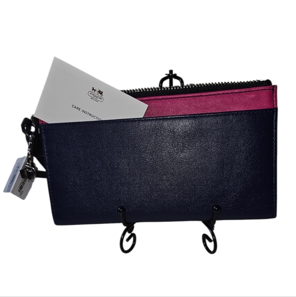 COACH Legacy Colorblock Pink and Navy Wristlet - Picture 7 of 11